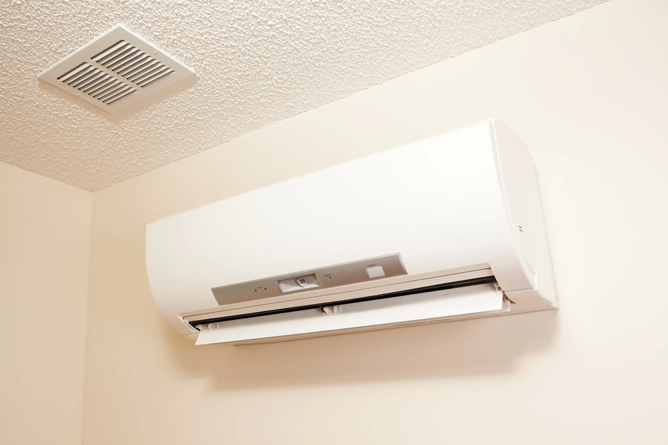 Weighing the Pros and Cons of Ductless Heating Systems blog image